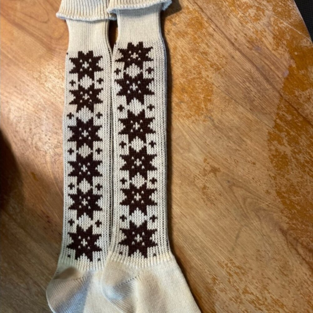 Vintage Wigwam Tall  Snowflake Cream/Brown Socks